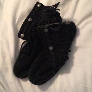 Minnetonka fringe booties